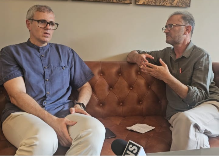 KNS Chief During Candid Chat with CM Omar Abdullah